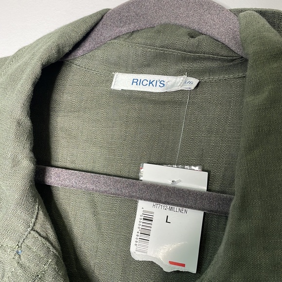 Ricki’s Linen Button Up - Picture 3 of 6